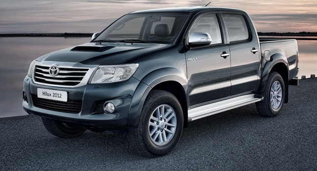  2012 Toyota HiLux Pickup Truck gains Refreshed Looks and More Powerful Diesel