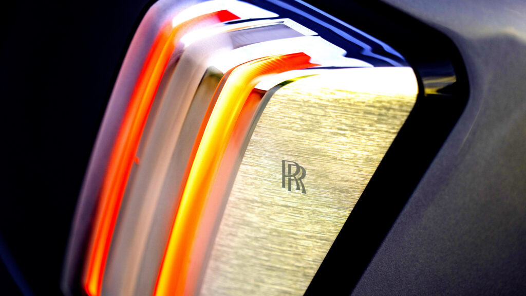  Rolls Royce Spends Hundreds Of Millions To Expand Factory But It Won’t Build More Cars